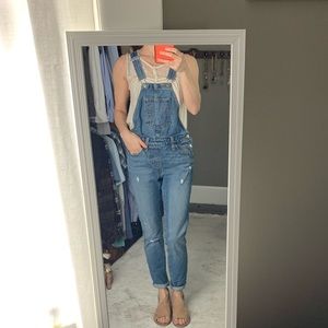 Levi’s overalls